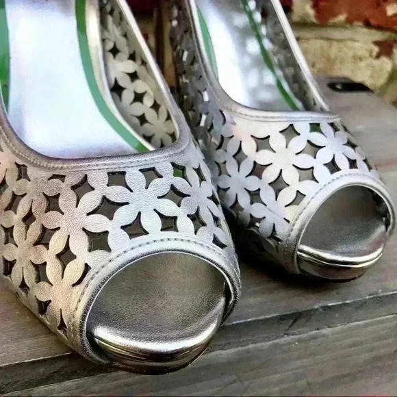 METAPHOR Platform Pump Heels Silver Cut Out Open Toe Sling Back Heels Size 9 - Picture 4 of 8